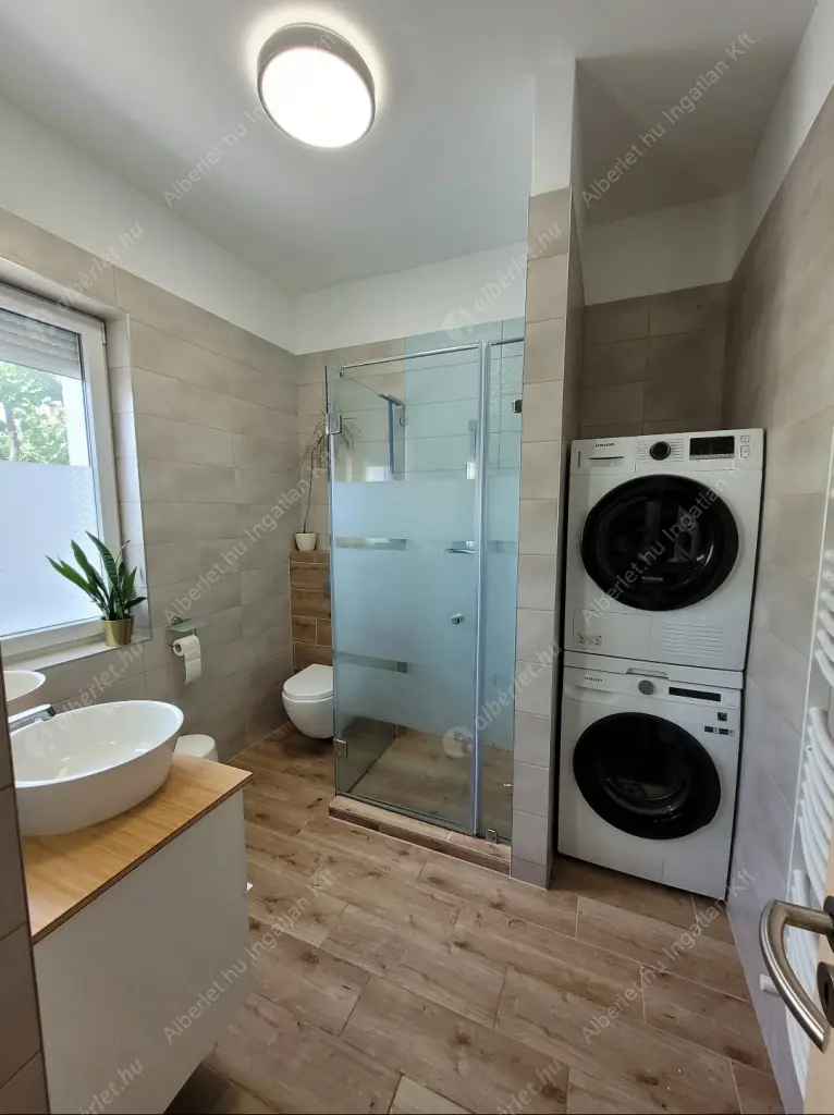 Kiadó albérlet 1500000 Ft/hó áron: Budapest, XVII. kerület  540. utca. Mérete: 220 nm, 8 szobás | Alberlet.hu - 6616055