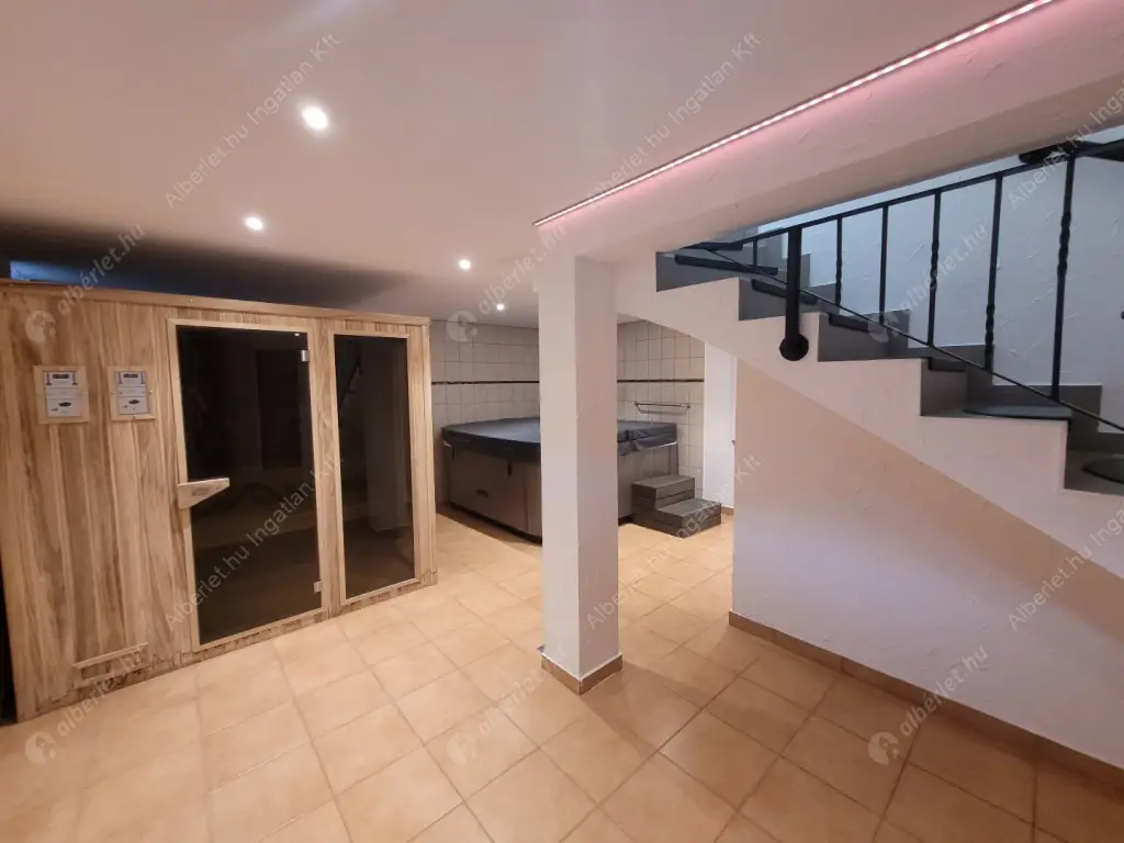 Kiadó albérlet 1500000 Ft/hó áron: Budapest, XVII. kerület  540. utca. Mérete: 220 nm, 8 szobás | Alberlet.hu - 6616056