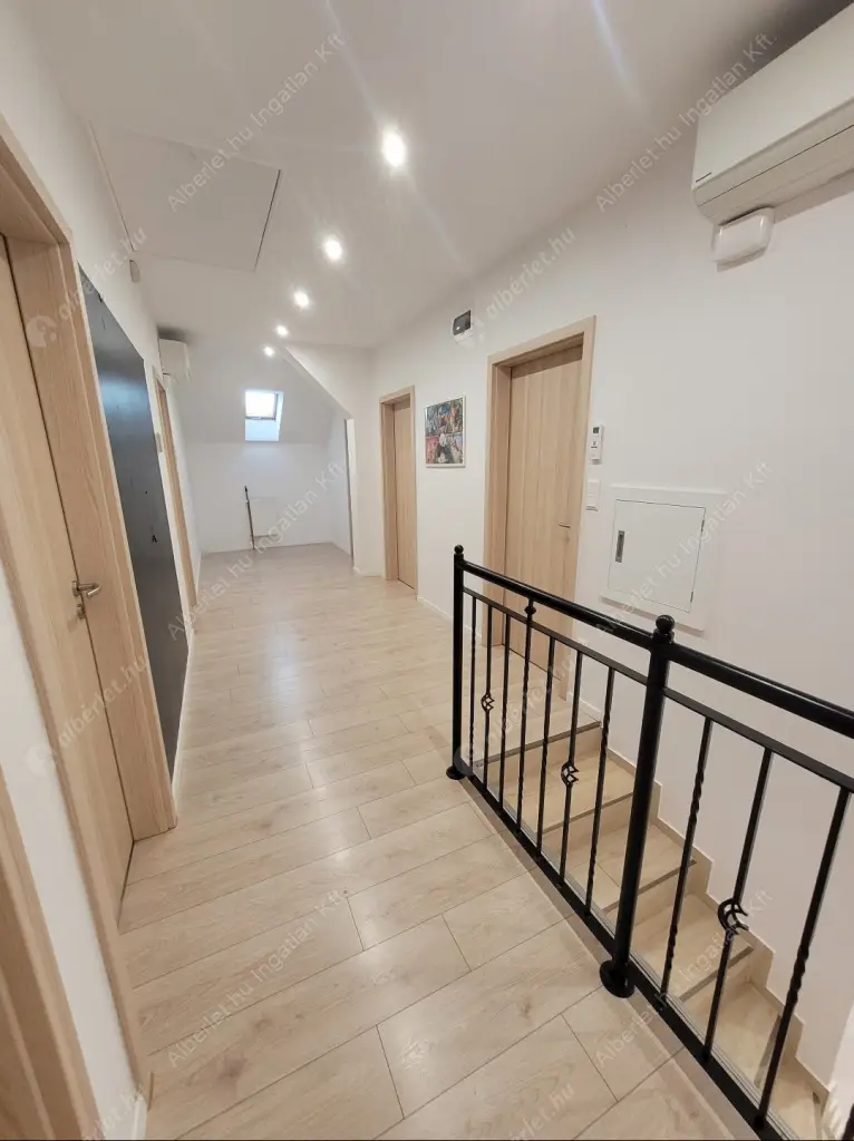 Kiadó albérlet 1500000 Ft/hó áron: Budapest, XVII. kerület  540. utca. Mérete: 220 nm, 8 szobás | Alberlet.hu - 6616060