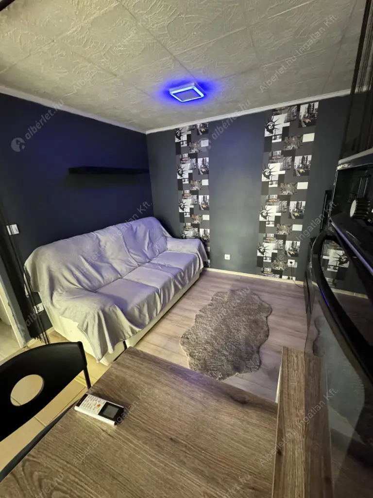 Kiadó albérlet 200000 Ft/hó áron: Budapest, XVII. kerület  Csokonai utca. Mérete: 30 nm, 1 szobás | Alberlet.hu - 6577292