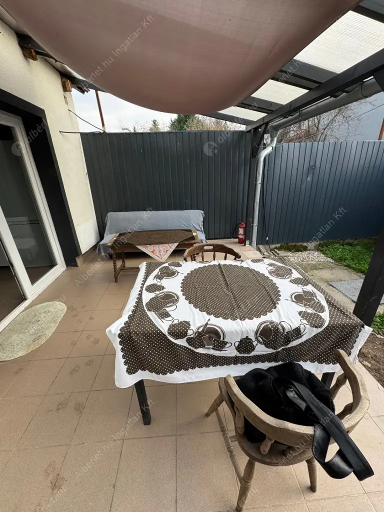 Kiadó albérlet 200000 Ft/hó áron: Budapest, XVII. kerület  Csokonai utca. Mérete: 30 nm, 1 szobás | Alberlet.hu - 6577304