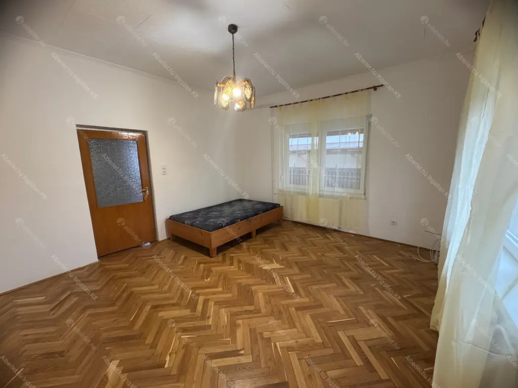 Kiadó albérlet 250000 Ft/hó áron: Budapest, XVII. kerület  Ecsedháza utca. Mérete: 100 nm, 3 szobás | Alberlet.hu - 6657060