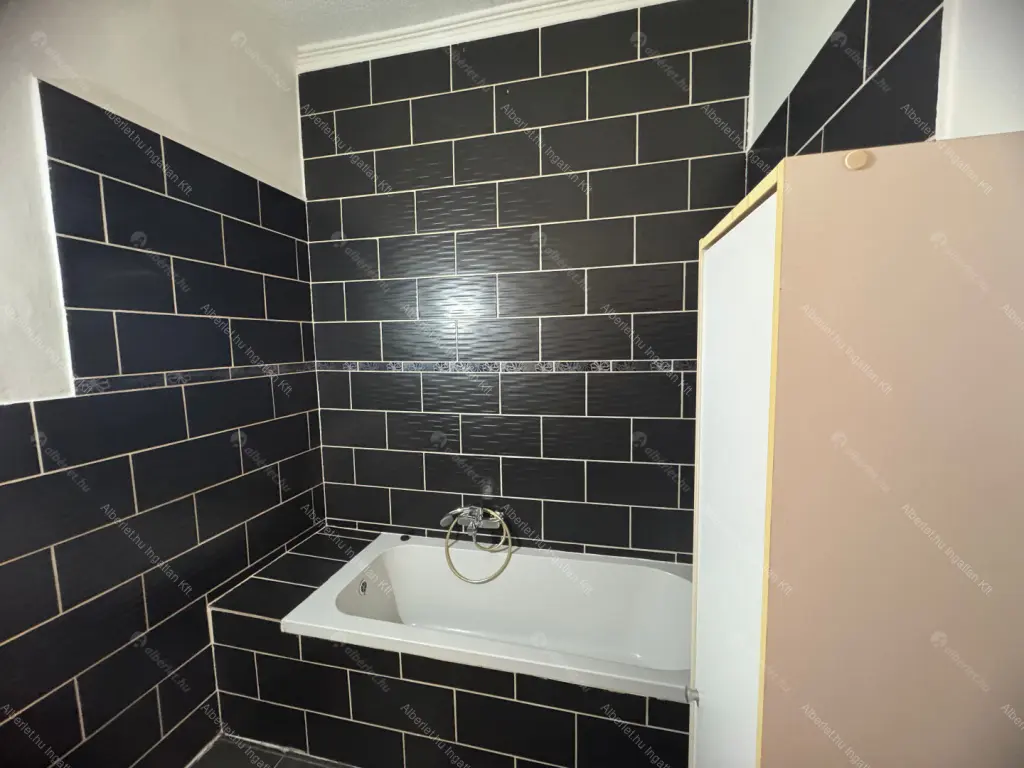 Kiadó albérlet 250000 Ft/hó áron: Budapest, XVII. kerület  Ecsedháza utca. Mérete: 100 nm, 3 szobás | Alberlet.hu - 6657069