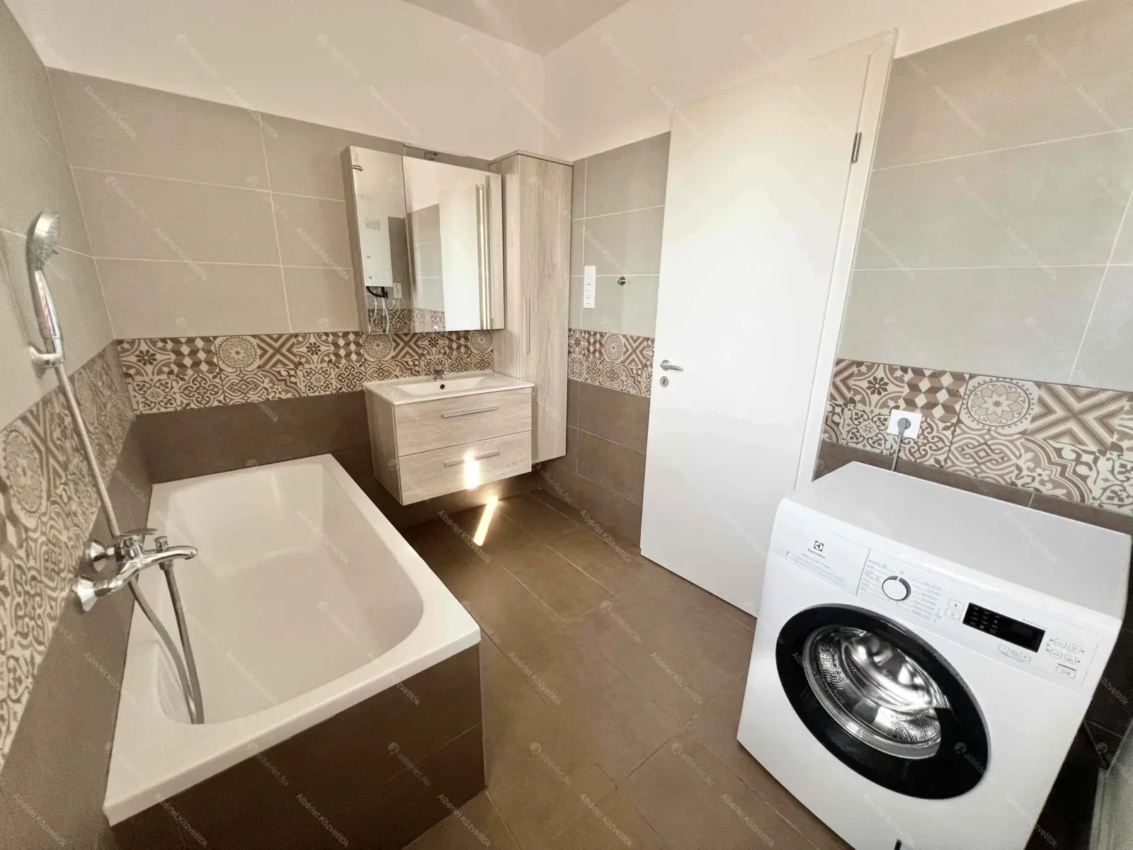 Kiadó albérlet 450000 Ft/hó áron: Budapest, XVII. kerület  Hártya utca. Mérete: 95 nm, 4 szobás | Alberlet.hu - 6662176