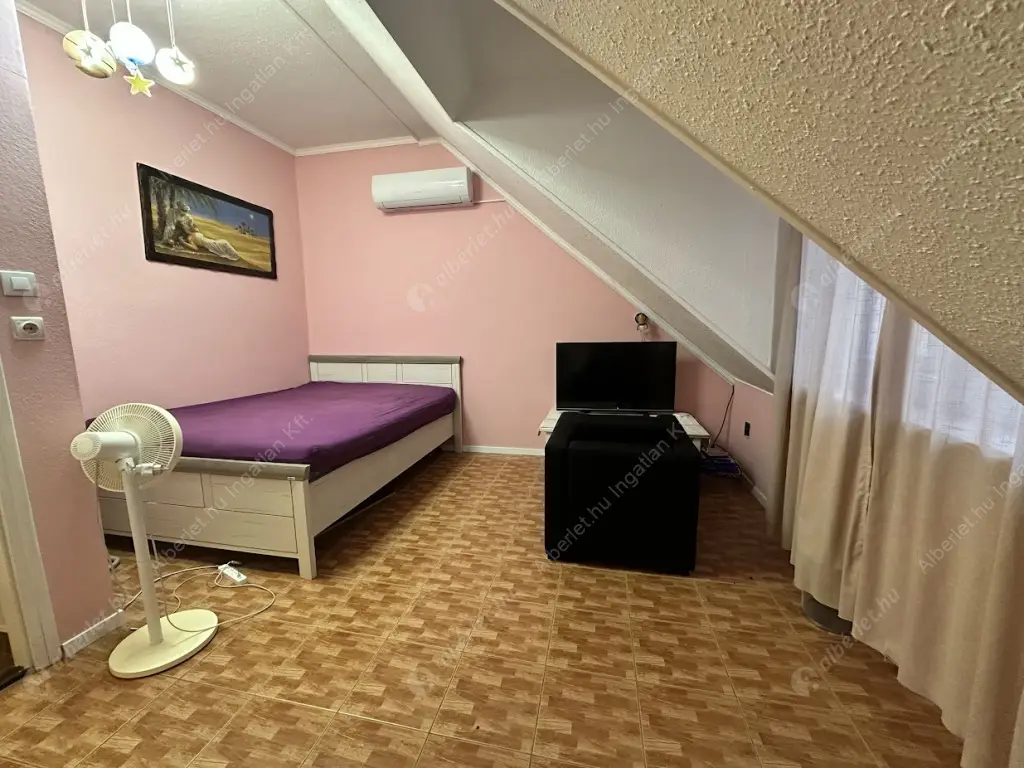 Kiadó albérlet 390000 Ft/hó áron: Budapest, XVII. kerület  Kálnok utca. Mérete: 200 nm, 4 szobás | Alberlet.hu - 6578330