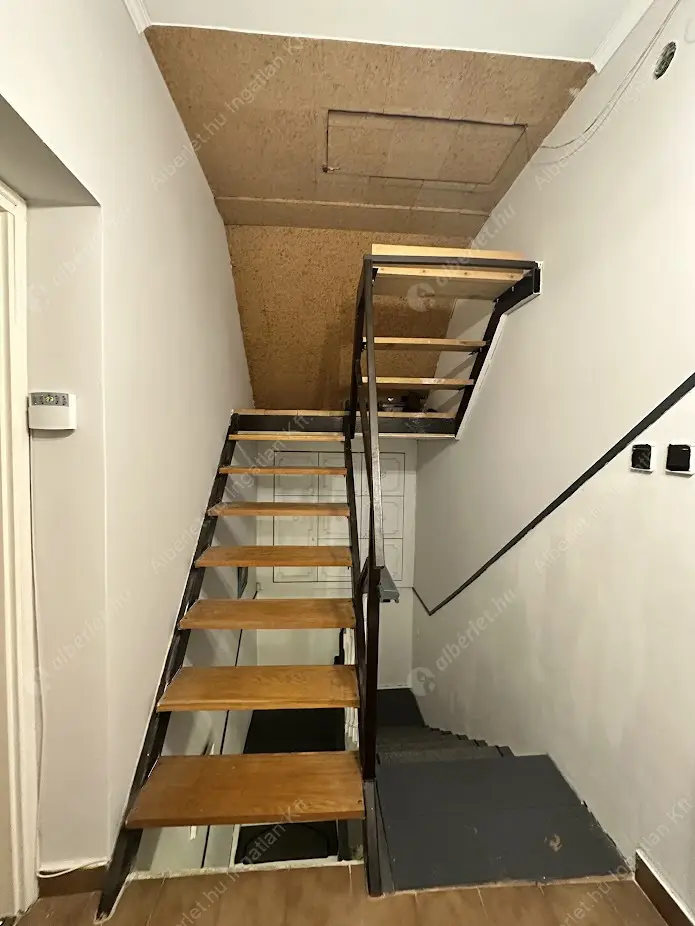 Kiadó albérlet 390000 Ft/hó áron: Budapest, XVII. kerület  Kálnok utca. Mérete: 200 nm, 4 szobás | Alberlet.hu - 6578336