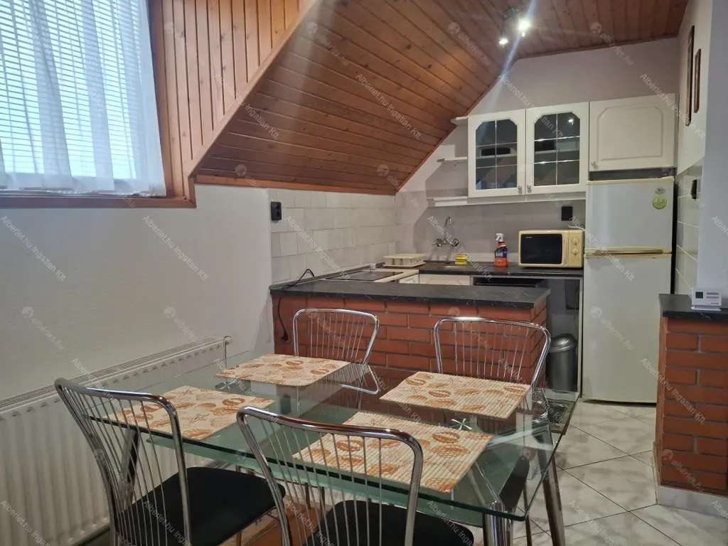 Kiadó albérlet 270000 Ft/hó áron: Budapest, XVII. kerület  Keszeg utca. Mérete: 80 nm, 3 szobás | Alberlet.hu - 6664055