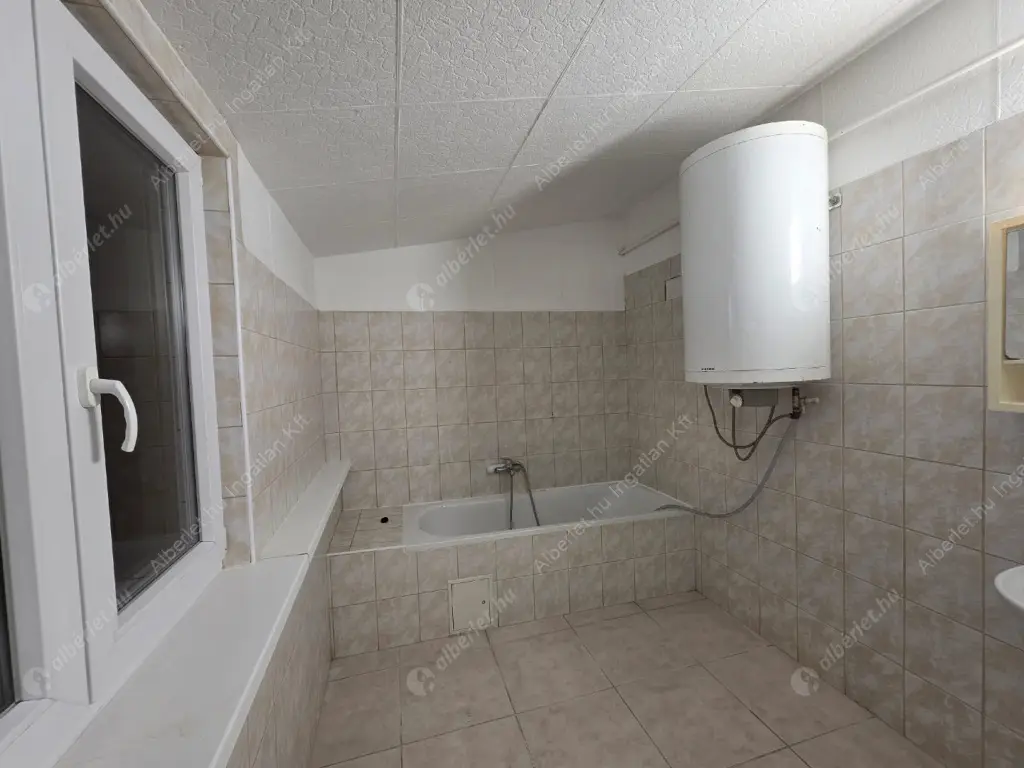 Kiadó albérlet 250000 Ft/hó áron: Budapest, XVII. kerület  Lajosház utca. Mérete: 100 nm, 3 szobás | Alberlet.hu - 6622705