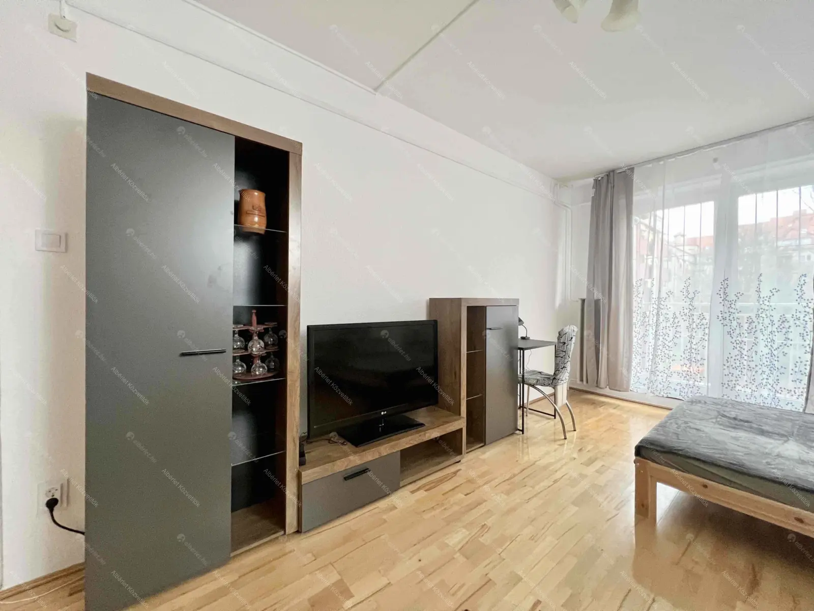 Kiadó albérlet 180000 Ft/hó áron: Budapest, XVII. kerület  Pesti út. Mérete: 37 nm, 1 szobás | Alberlet.hu - 6643673