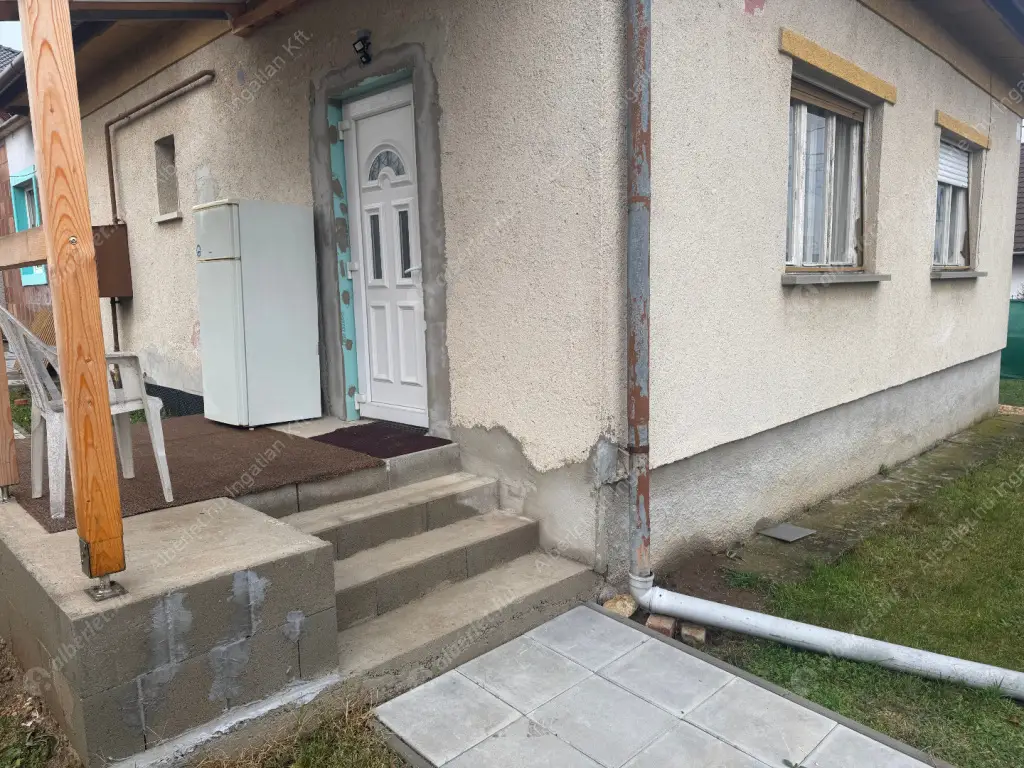 Kiadó albérlet 170000 Ft/hó áron: Budapest, XVII. kerület  Tálpatak utca. Mérete: 30 nm, 1 szobás | Alberlet.hu - 6591451