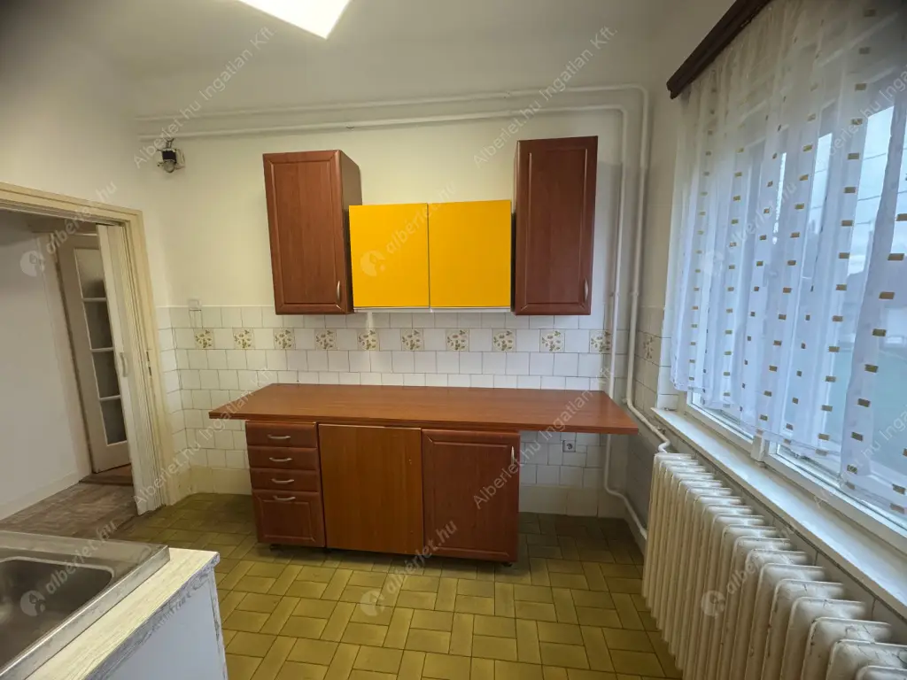 Kiadó albérlet 170000 Ft/hó áron: Budapest, XVII. kerület  Tálpatak utca. Mérete: 30 nm, 1 szobás | Alberlet.hu - 6591458