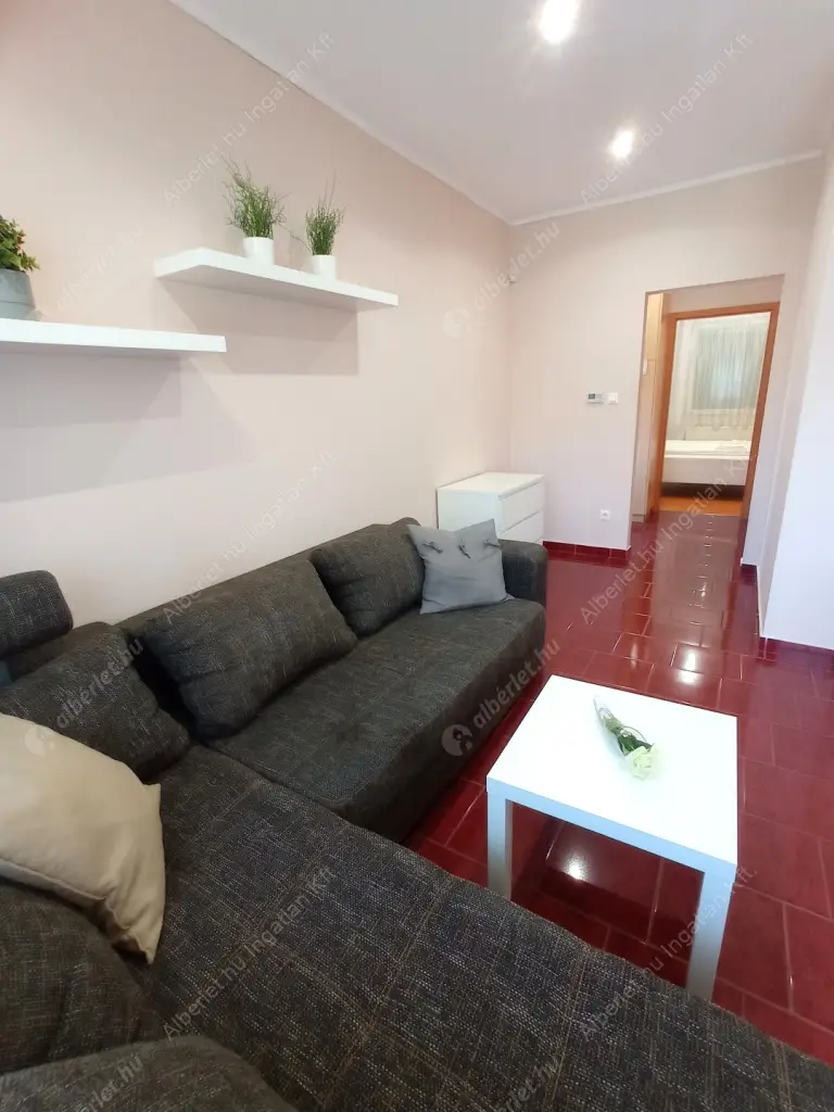 Kiadó albérlet 290000 Ft/hó áron: Budapest, XVIII. kerület  Ady Endre utca. Mérete: 42 nm, 2 szobás | Alberlet.hu - 6617572