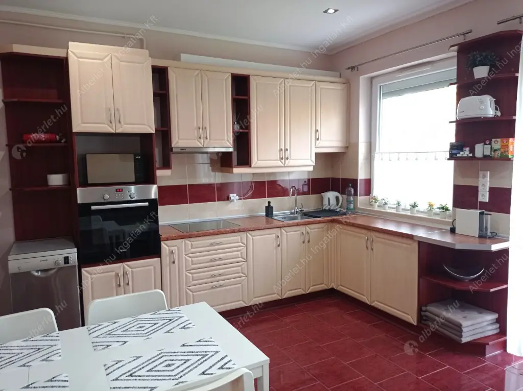 Kiadó albérlet 290000 Ft/hó áron: Budapest, XVIII. kerület  Ady Endre utca. Mérete: 42 nm, 2 szobás | Alberlet.hu - 6617575