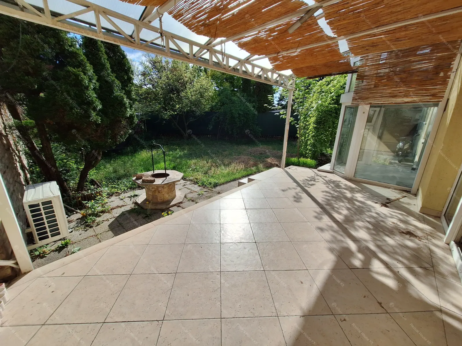 Kiadó albérlet 650000 Ft/hó áron: Budapest, XVIII. kerület  Bókay Árpád utca. Mérete: 280 nm, 8 szobás | Alberlet.hu - 6705672