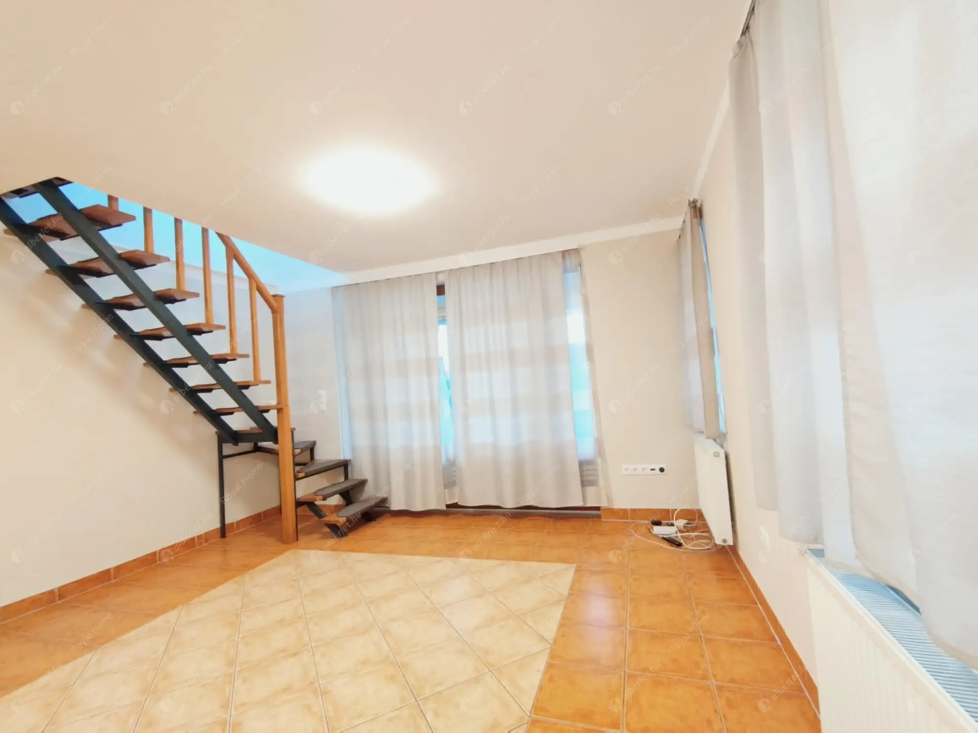 Kiadó albérlet 260000 Ft/hó áron: Budapest, XVIII. kerület  István utca. Mérete: 90 nm, 4 szobás | Alberlet.hu - 6601138