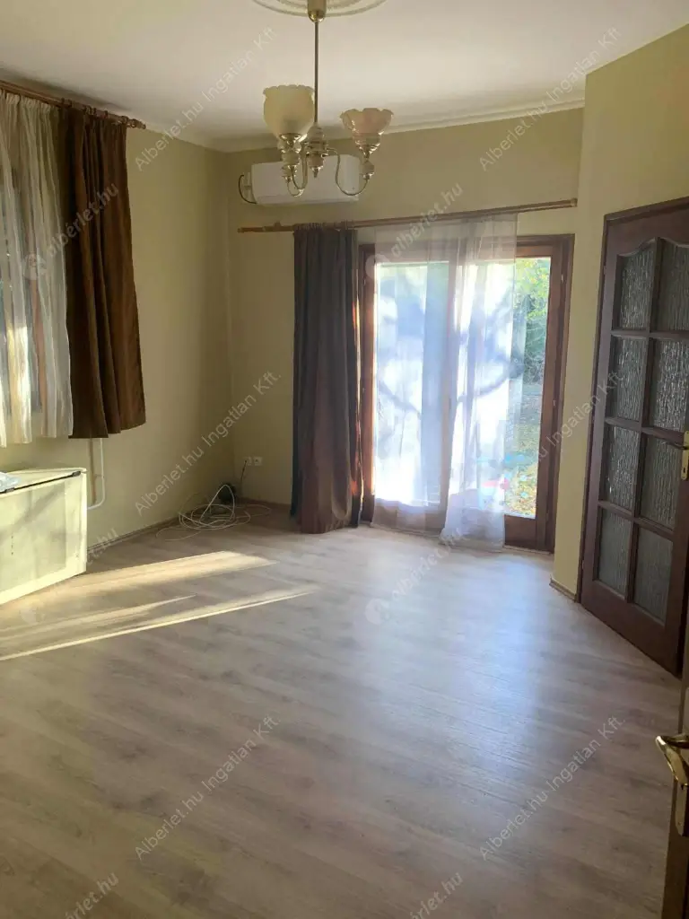 Kiadó albérlet 250000 Ft/hó áron: Budapest, XVIII. kerület  Jeges utca. Mérete: 50 nm, 1 szobás | Alberlet.hu - 6588457