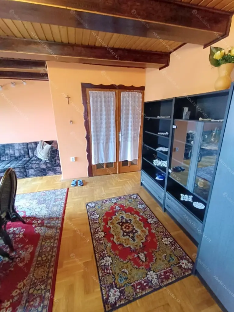 Kiadó albérlet 210000 Ft/hó áron: Budapest, XVIII. kerület  József Attila utca. Mérete: 85 nm, 2 szobás | Alberlet.hu - 6692195