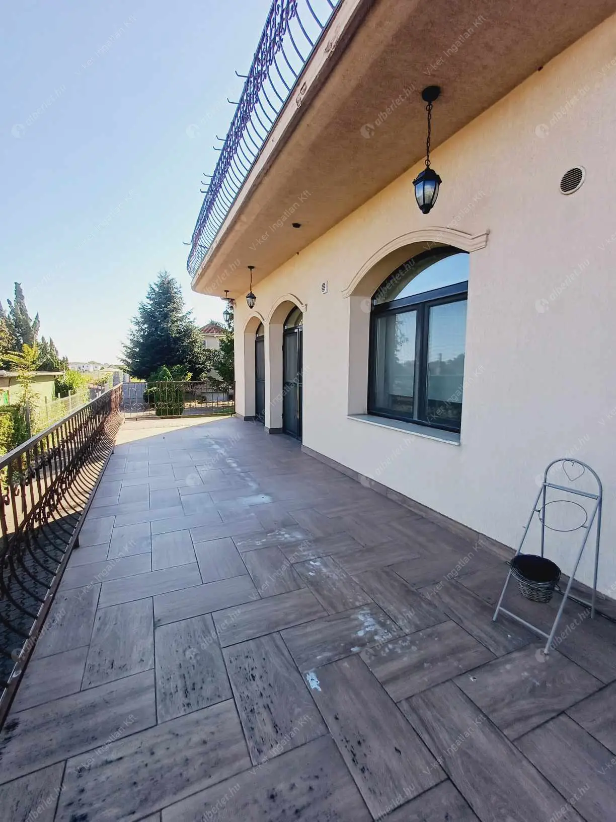 Kiadó albérlet 450000 Ft/hó áron: Budapest, XVIII. kerület  Kerékkötő . Mérete: 300 nm, 5 szobás | Alberlet.hu - 6049960