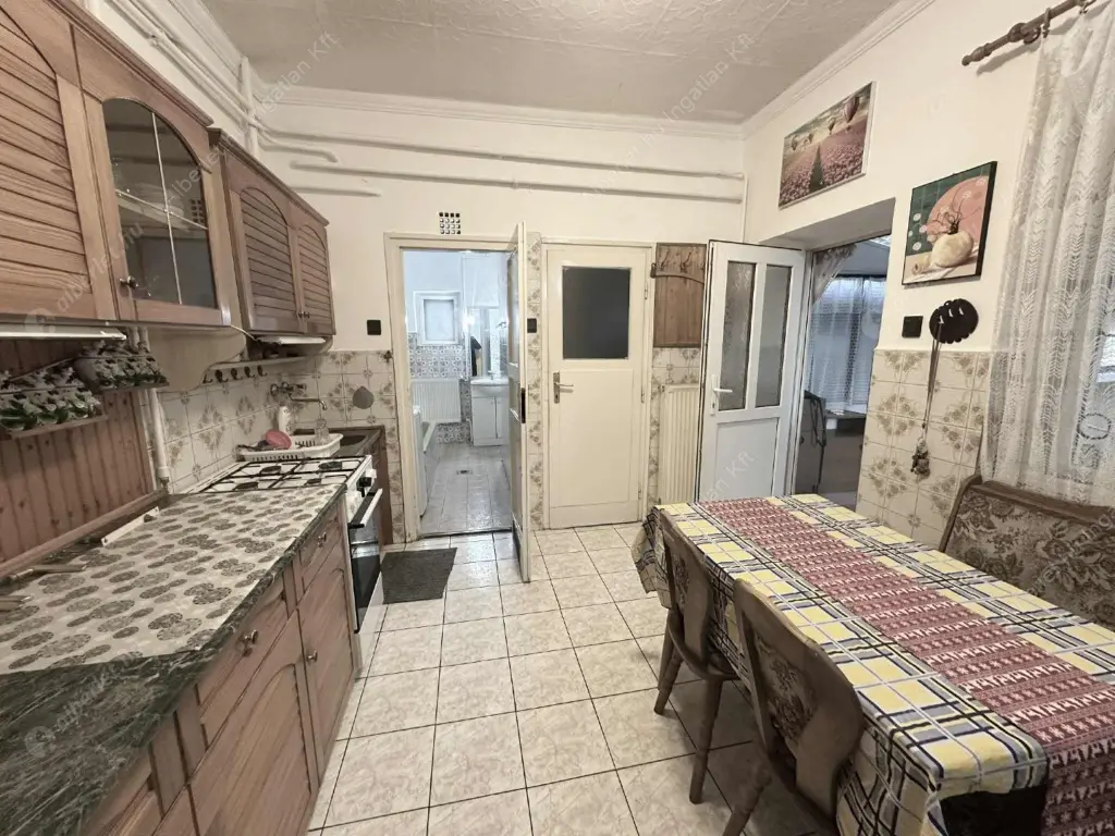 Kiadó albérlet 380000 Ft/hó áron: Budapest, XVIII. kerület  Mikszáth Kálmán utca. Mérete: 86 nm, 2 szobás | Alberlet.hu - 6612661