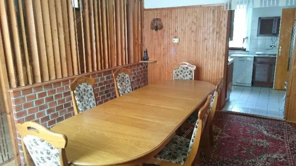 Kiadó albérlet 350000 Ft/hó áron: Budapest, XVIII. kerület  Nemes utca. Mérete: 123 nm, 5 szobás | Alberlet.hu - 6590567