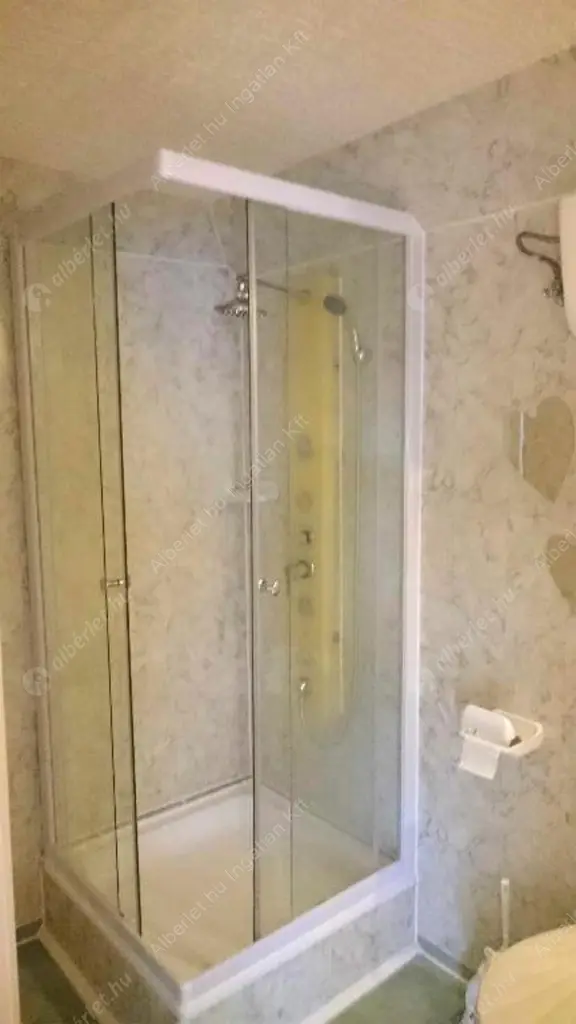 Kiadó albérlet 350000 Ft/hó áron: Budapest, XVIII. kerület  Nemes utca. Mérete: 123 nm, 5 szobás | Alberlet.hu - 6590580