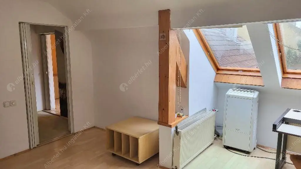 Kiadó albérlet 350000 Ft/hó áron: Budapest, XVIII. kerület  Nemes utca. Mérete: 123 nm, 5 szobás | Alberlet.hu - 6595040