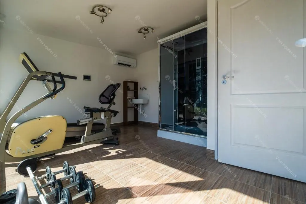 Kiadó albérlet 780000 Ft/hó áron: Budapest, XVIII. kerület  Székelyudvarhely utca. Mérete: 150 nm, 5 szobás | Alberlet.hu - 6662162