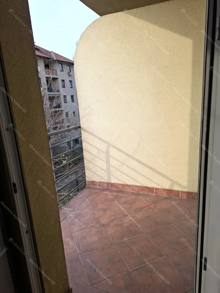 Kiadó albérlet 230000 Ft/hó áron: Budapest, XVIII. kerület  Szent Lőrinc sétány. Mérete: 51 nm, 2 szobás | Alberlet.hu - 6705378