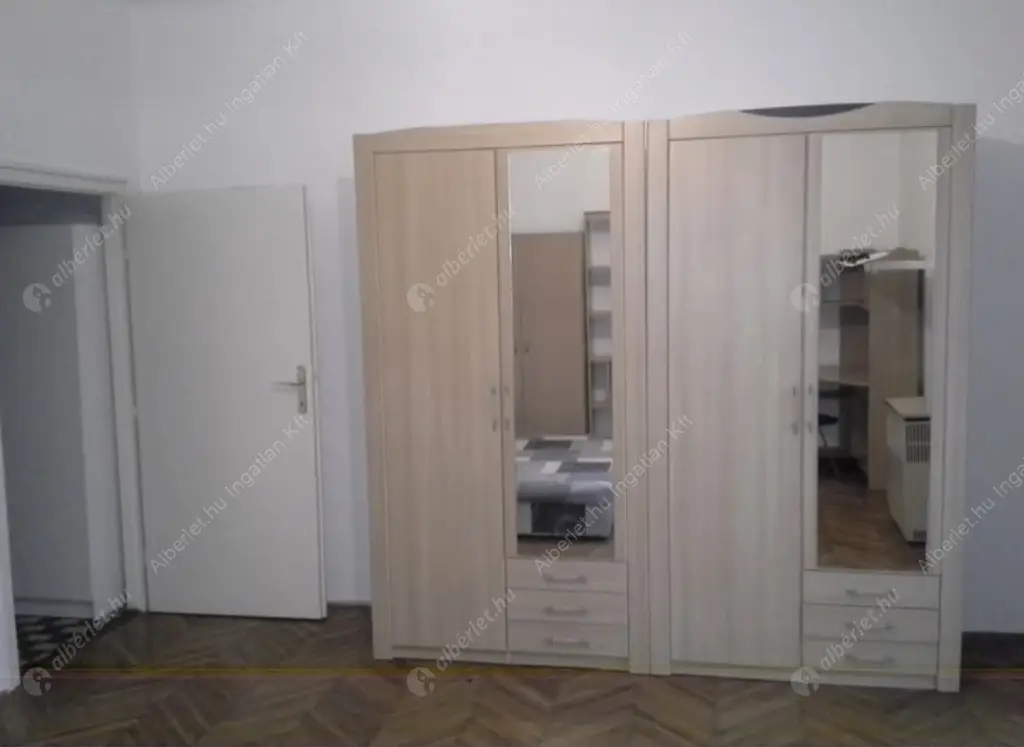 Kiadó albérlet 190000 Ft/hó áron: Budapest, XVIII. kerület  Thököly utca. Mérete: 40 nm, 1 szobás | Alberlet.hu - 6604841