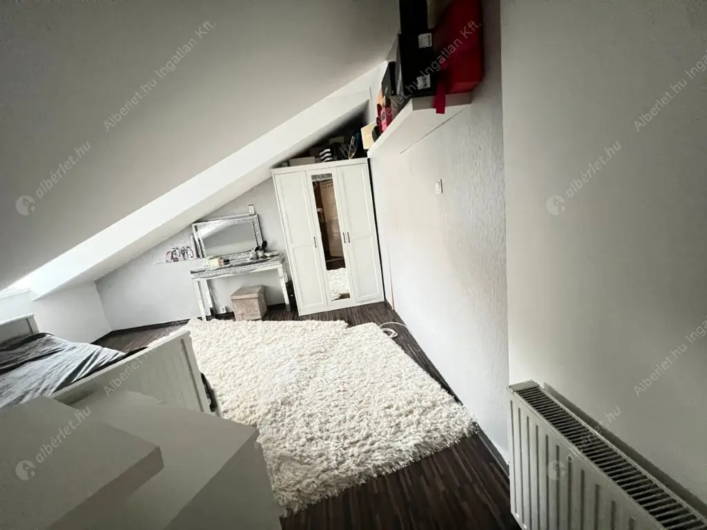 Kiadó albérlet 380000 Ft/hó áron: Budapest, XVIII. kerület  Üllői  út . Mérete: 80 nm, 3 szobás | Alberlet.hu - 6585658