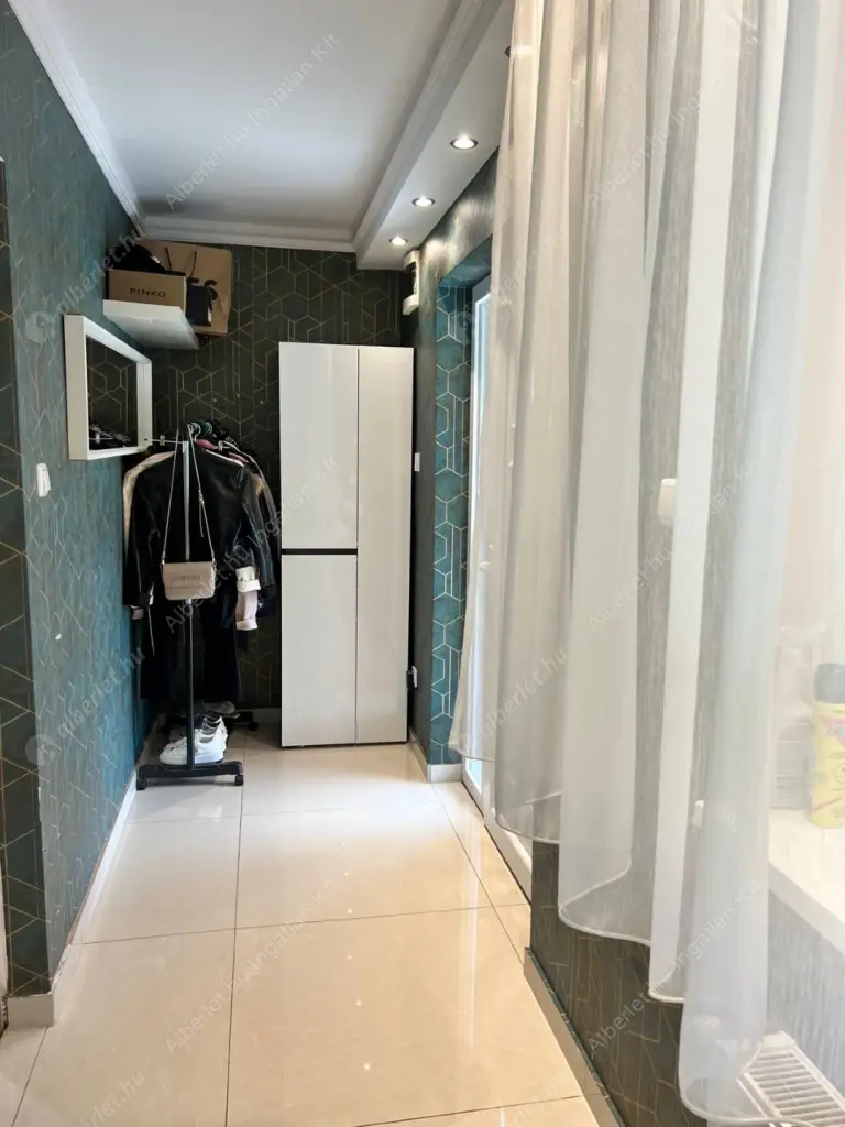 Kiadó albérlet 380000 Ft/hó áron: Budapest, XVIII. kerület  Üllői  út . Mérete: 80 nm, 3 szobás | Alberlet.hu - 6595296