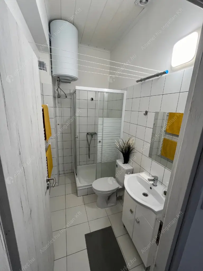 Kiadó albérlet 210000 Ft/hó áron: Budapest, XVIII. kerület  Üllői út. Mérete: 25 nm, 1 szobás | Alberlet.hu - 6517884