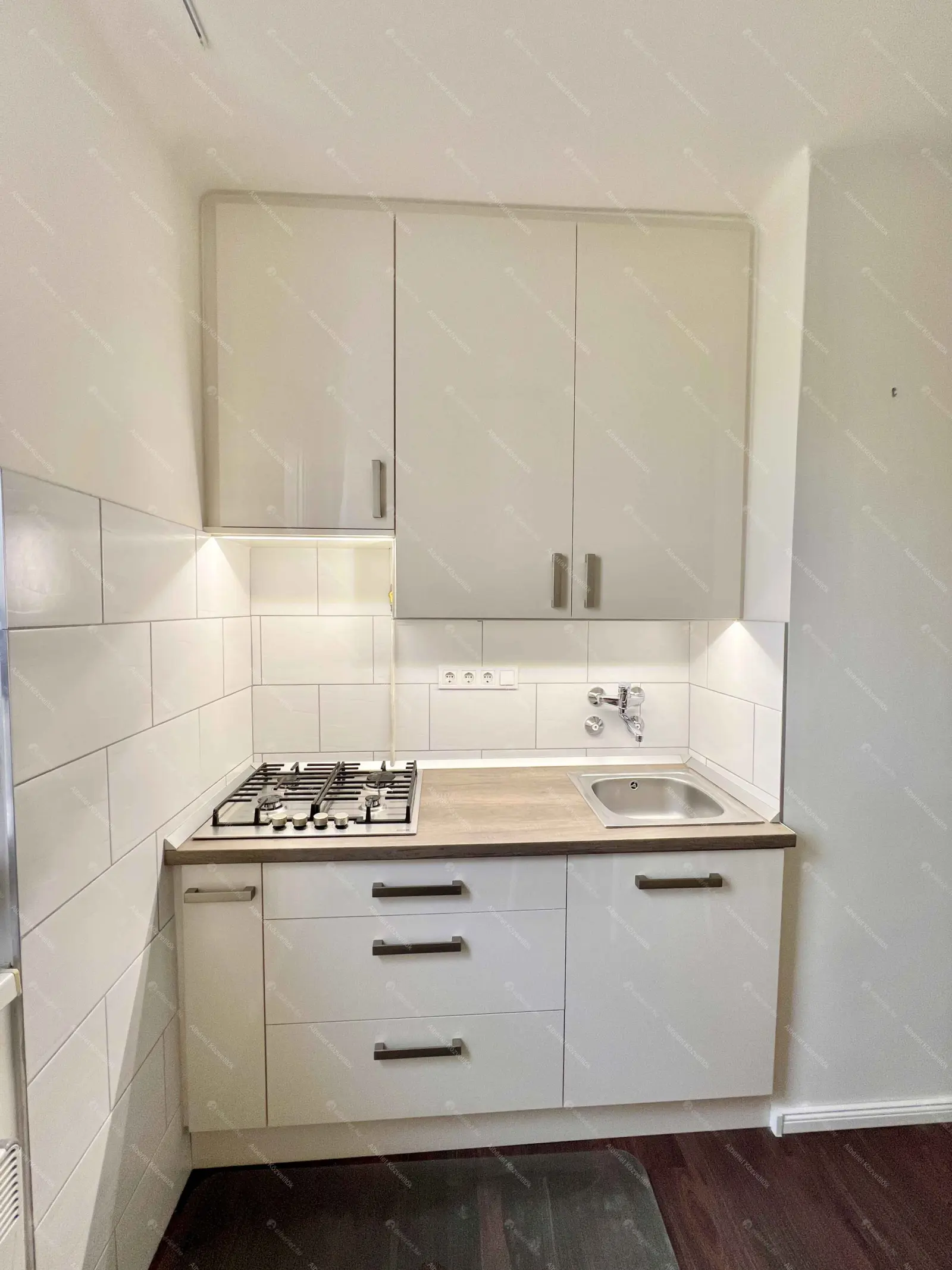 Kiadó albérlet 215000 Ft/hó áron: Budapest, XVIII. kerület  Vikár Béla utca. Mérete: 52 nm, 2 szobás | Alberlet.hu - 6678910