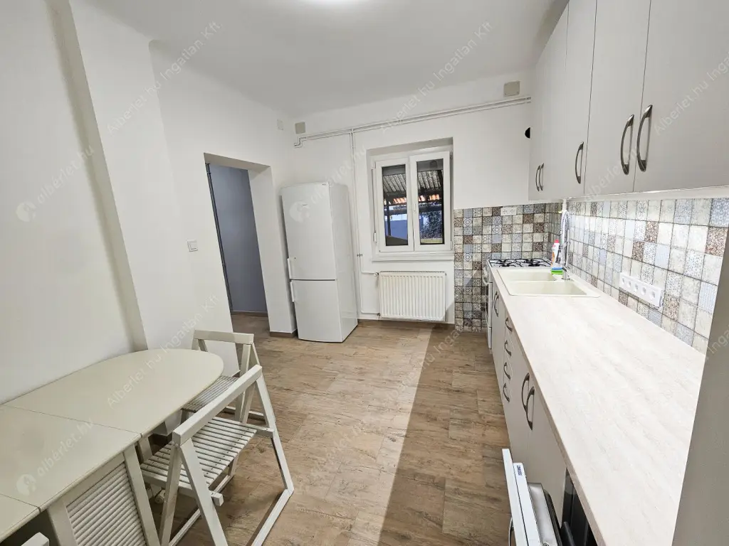 Kiadó albérlet 260000 Ft/hó áron: Budapest, XVIII. kerület  Zsolt utca. Mérete: 50 nm, 1 szobás | Alberlet.hu - 6628444