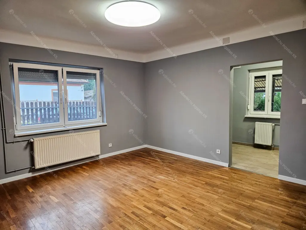 Kiadó albérlet 260000 Ft/hó áron: Budapest, XVIII. kerület  Zsolt utca. Mérete: 50 nm, 1 szobás | Alberlet.hu - 6682738