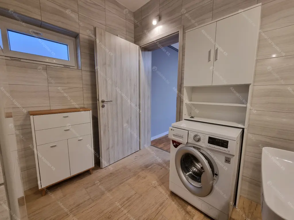 Kiadó albérlet 260000 Ft/hó áron: Budapest, XVIII. kerület  Zsolt utca. Mérete: 50 nm, 1 szobás | Alberlet.hu - 6682749