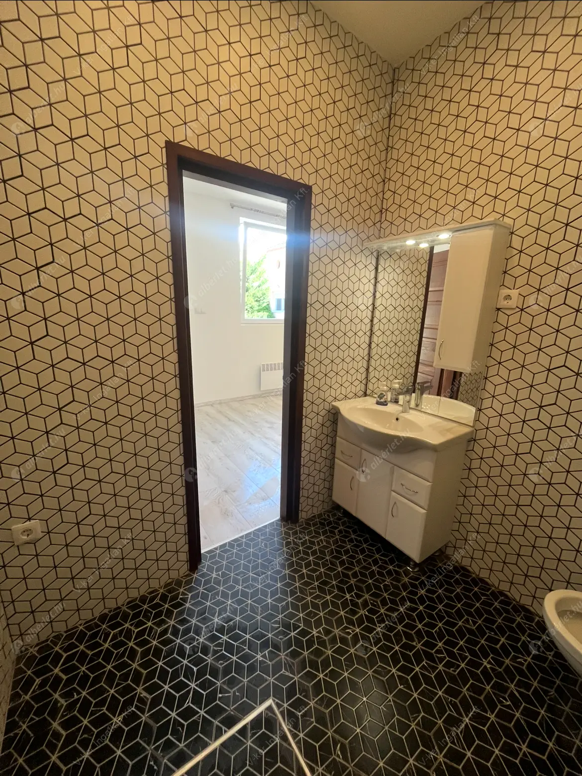 Kiadó albérlet 180000 Ft/hó áron: Budapest, XX. kerület  Szent Imre herceg utca. Mérete: 35 nm, 1 szobás | Alberlet.hu - 6568786