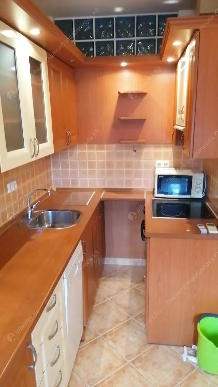 Kiadó albérlet 240000 Ft/hó áron: Budapest, XX. kerület  Vörösmarty utca. Mérete: 42 nm, 1 szobás | Alberlet.hu - 6594085