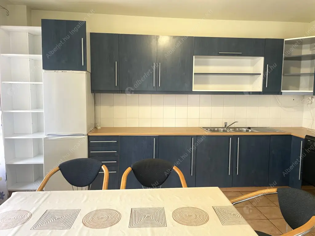 Kiadó albérlet 265000 Ft/hó áron: Budapest, XX. kerület  Vörösmarty utca. Mérete: 85 nm, 3 szobás | Alberlet.hu - 6616274