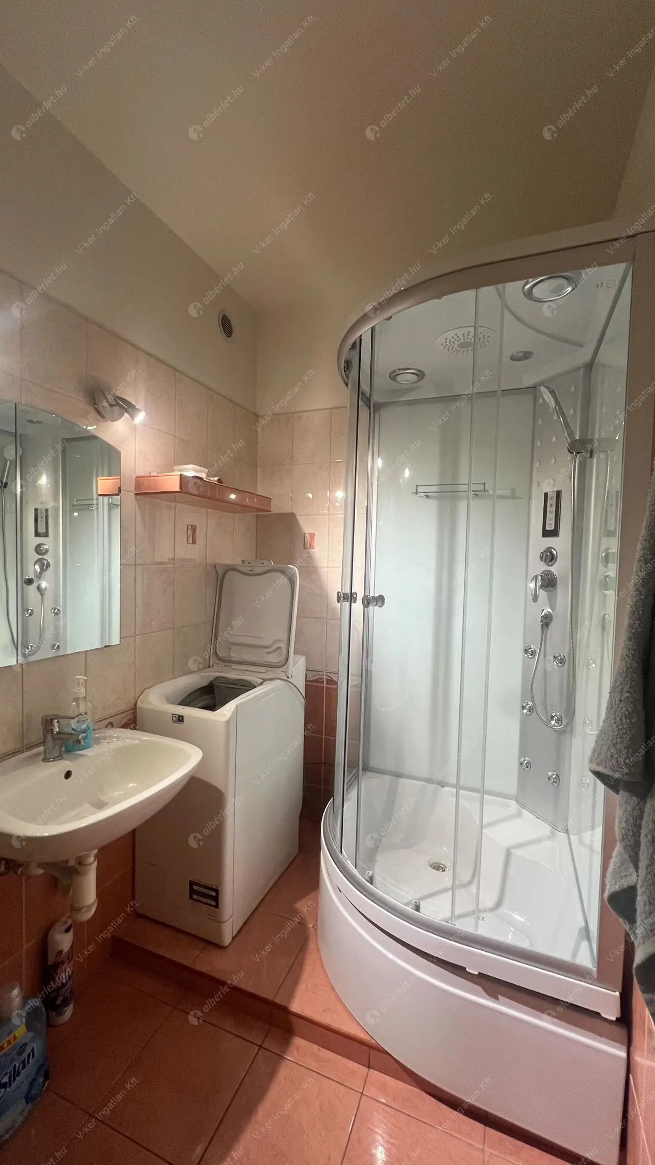 Kiadó albérlet 200000 Ft/hó áron: Budapest, XXI. kerület  Ady Endre út. Mérete: 46 nm, 1 szobás | Alberlet.hu - 6572273