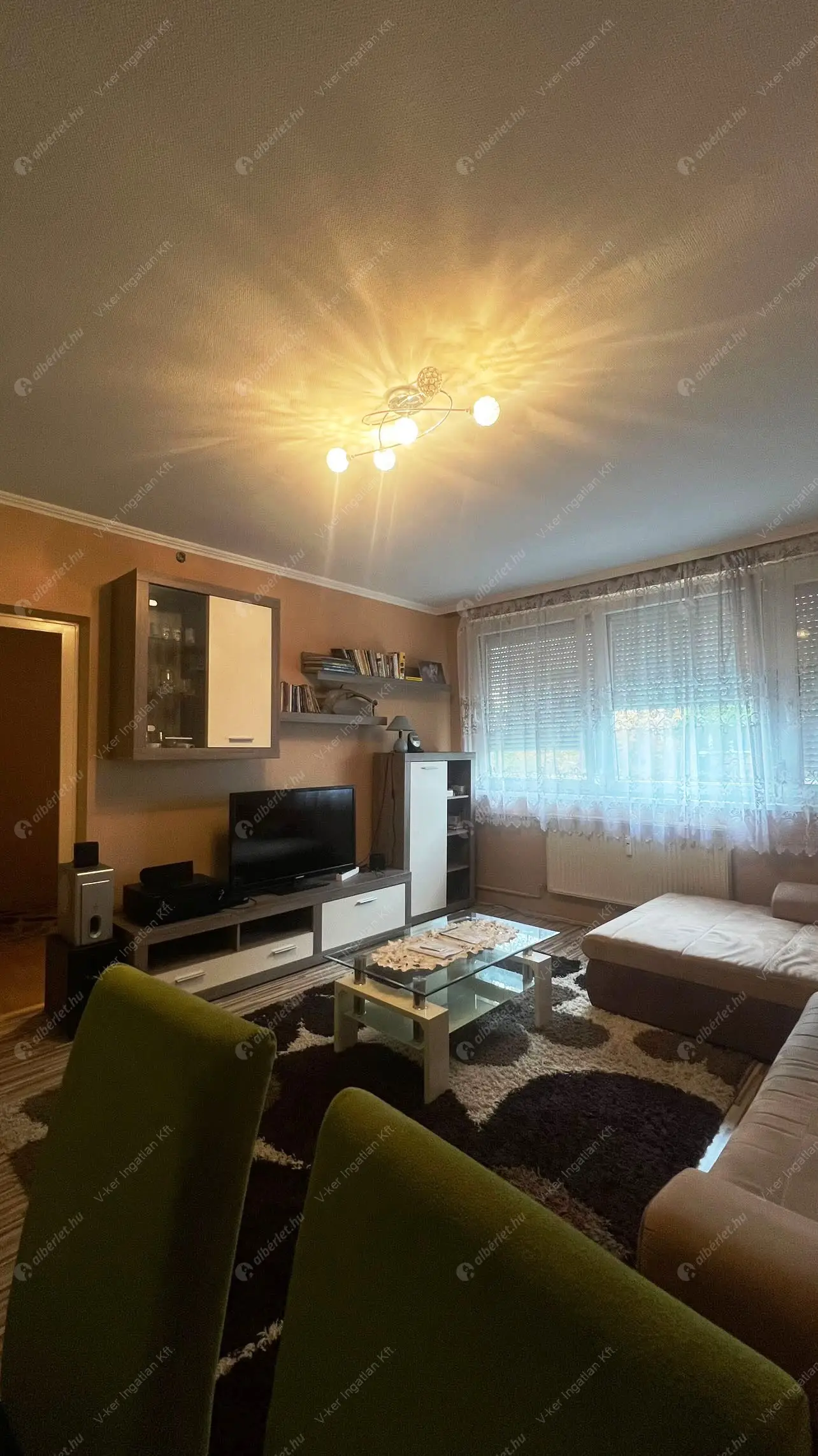 Kiadó albérlet 200000 Ft/hó áron: Budapest, XXI. kerület  Ady Endre út. Mérete: 46 nm, 1 szobás | Alberlet.hu - 6572276