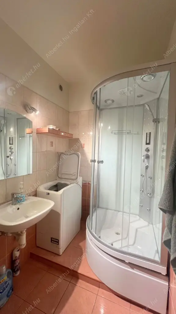 Kiadó albérlet 200000 Ft/hó áron: Budapest, XXI. kerület  Ady Endre út. Mérete: 46 nm, 1 szobás | Alberlet.hu - 6575184