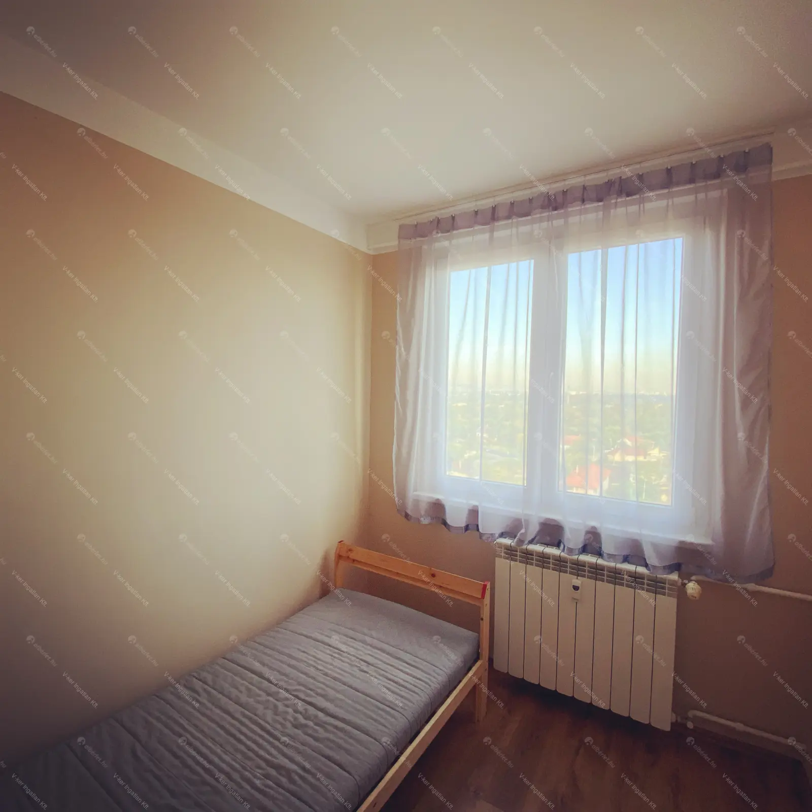 Kiadó albérlet 220000 Ft/hó áron: Budapest, XXI. kerület  Ady Endre út. Mérete: 56 nm, 1 szobás | Alberlet.hu - 6807757