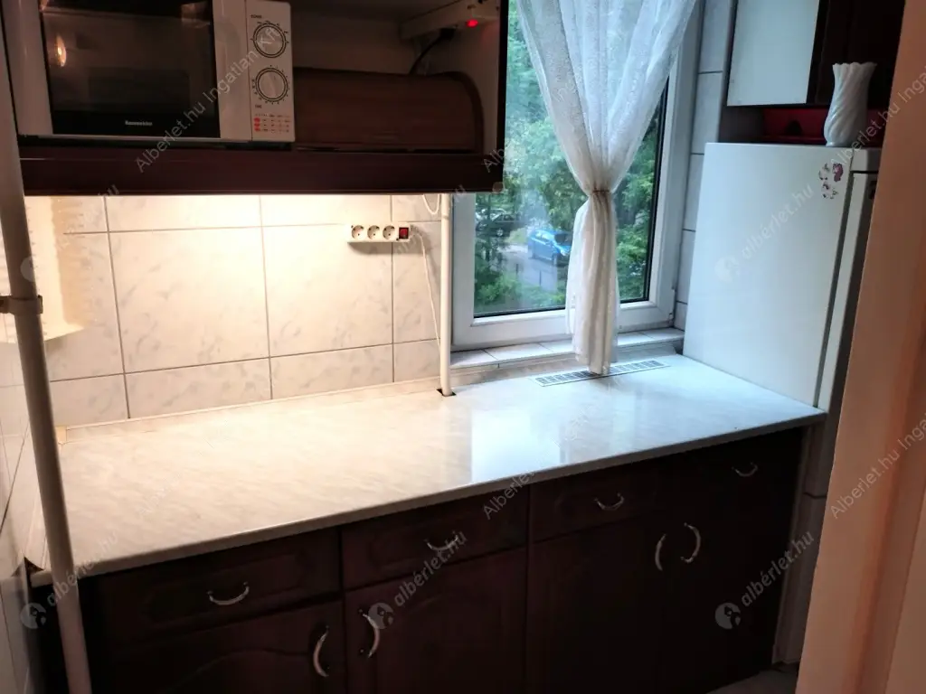 Kiadó albérlet 245000 Ft/hó áron: Budapest, XXI. kerület  Dunadűlő út. Mérete: 60 nm, 2 szobás | Alberlet.hu - 6601523