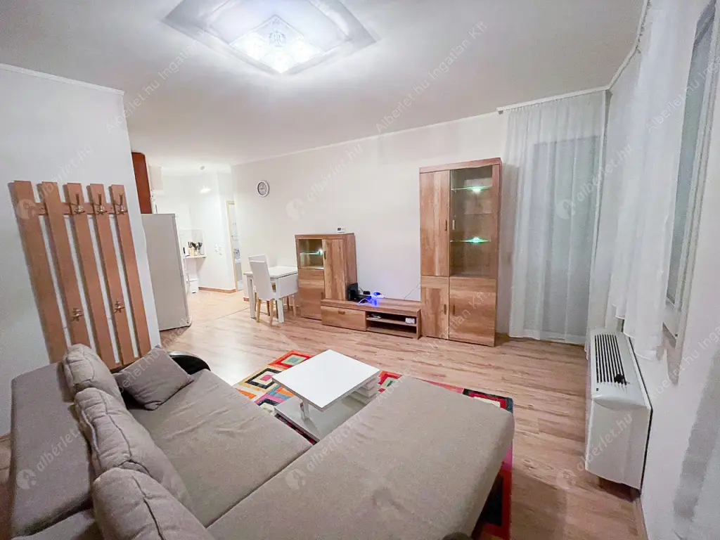 Kiadó albérlet 240000 Ft/hó áron: Budapest, XXI. kerület  II. Rákóczi Ferenc  út . Mérete: 46 nm, 2 szobás | Alberlet.hu - 6614070