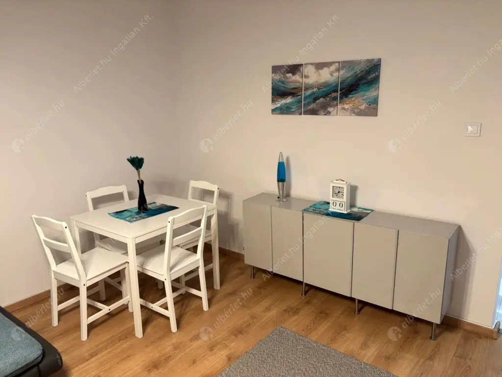 Kiadó albérlet 280000 Ft/hó áron: Budapest, XXI. kerület  II. Rákóczi Ferenc  út út. Mérete: 56 nm, 3 szobás | Alberlet.hu - 6589887