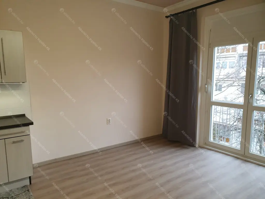 Kiadó albérlet 180000 Ft/hó áron: Budapest, XXI. kerület  Kossuth Lajos utca. Mérete: 36 nm, 1 szobás | Alberlet.hu - 6654255