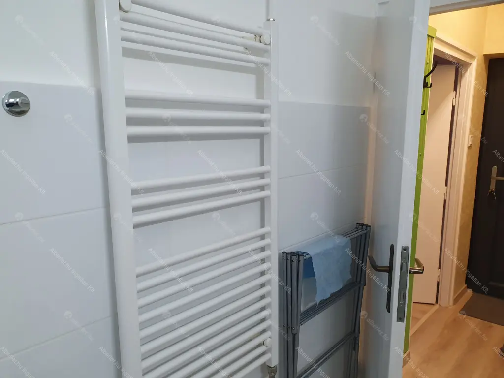 Kiadó albérlet 180000 Ft/hó áron: Budapest, XXI. kerület  Kossuth Lajos utca. Mérete: 36 nm, 1 szobás | Alberlet.hu - 6654269