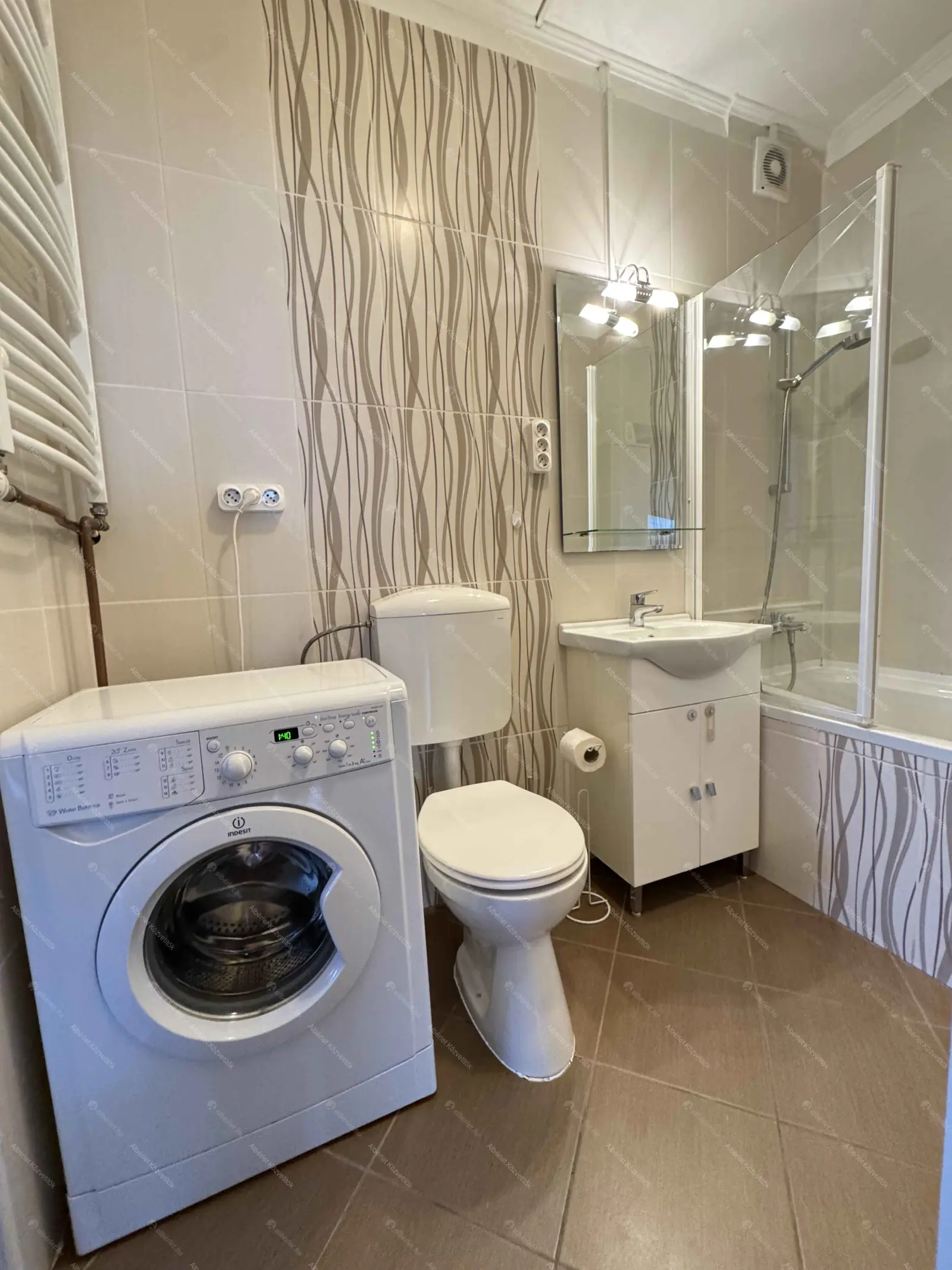 Kiadó albérlet 190000 Ft/hó áron: Budapest, XXI. kerület  Kossuth Lajos utca. Mérete: 46 nm, 1 szobás | Alberlet.hu - 6684095