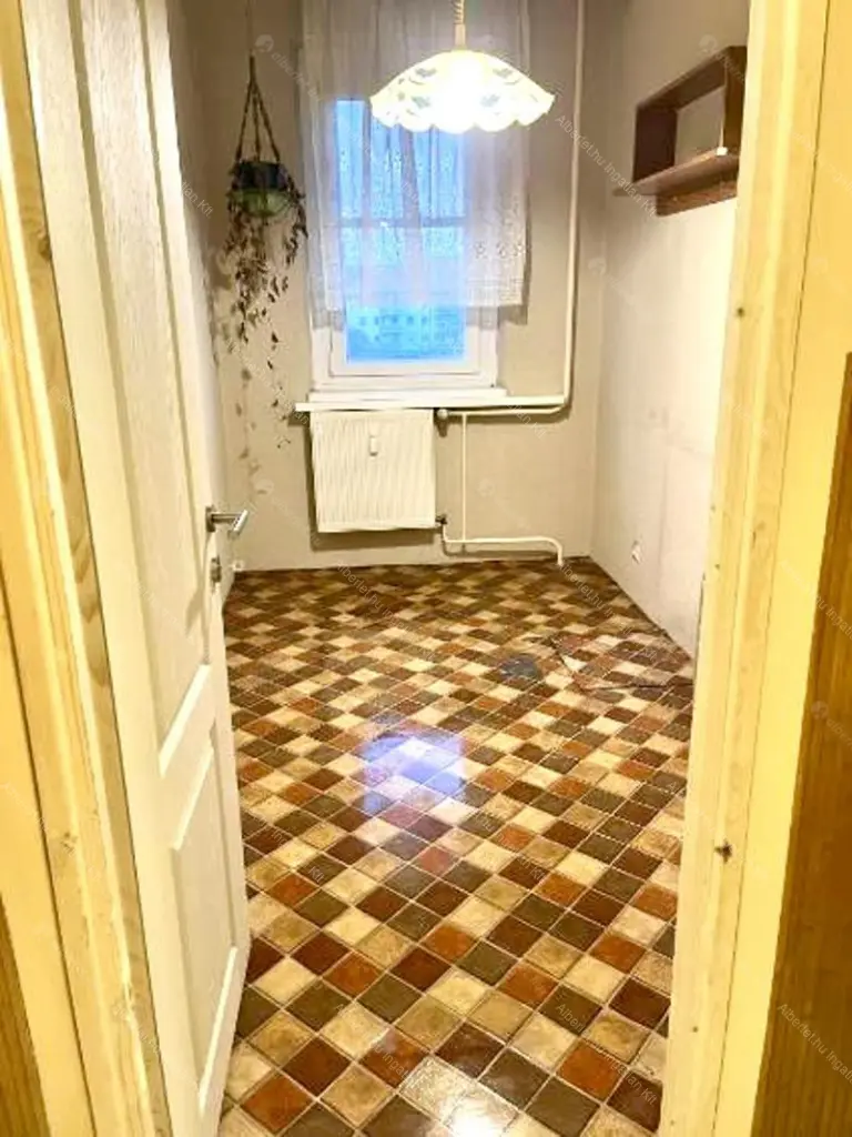 Kiadó albérlet 190000 Ft/hó áron: Budapest, XXI. kerület  Kossuth Lajos utca. Mérete: 53 nm, 2 szobás | Alberlet.hu - 6698541